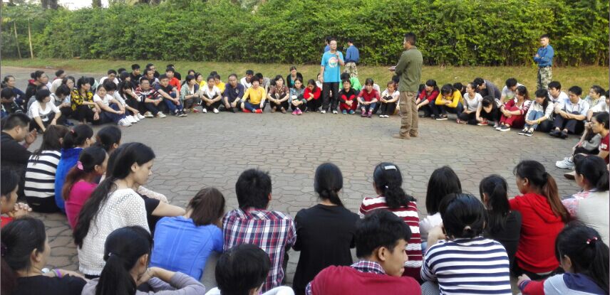 欧美黑吊大战白妞欧美大片