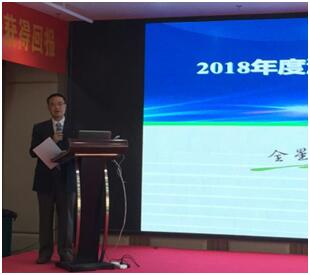 欧美黑吊大战白妞欧美大片