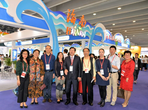 欧美黑吊大战白妞欧美大片