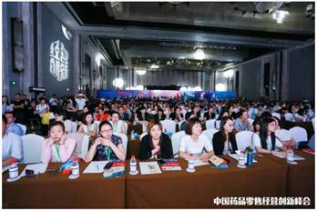 欧美黑吊大战白妞欧美大片