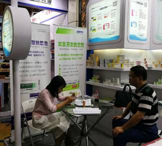 欧美黑吊大战白妞欧美大片