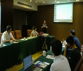 欧美黑吊大战白妞欧美大片