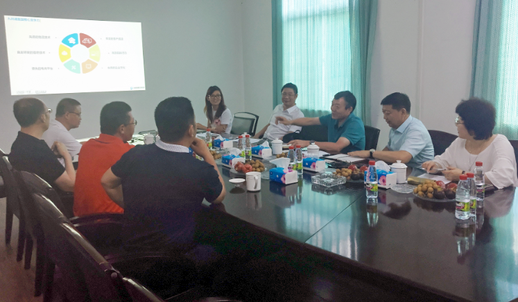 欧美黑吊大战白妞欧美大片