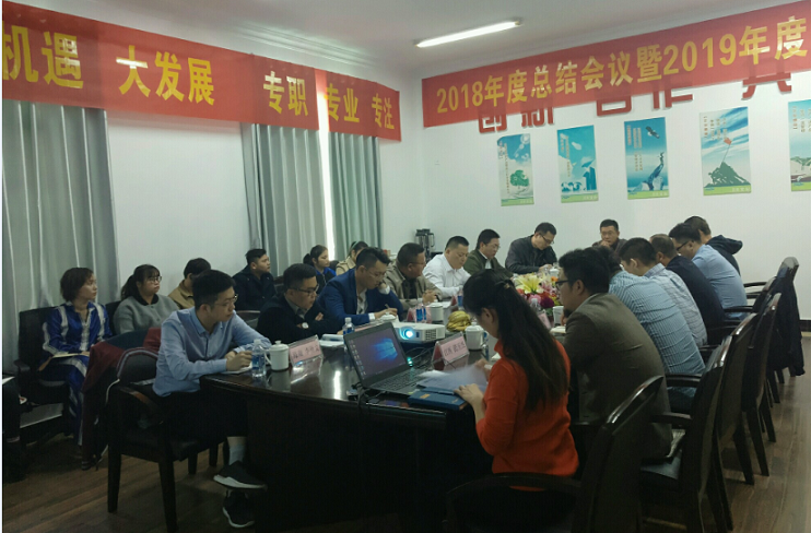 欧美黑吊大战白妞欧美大片