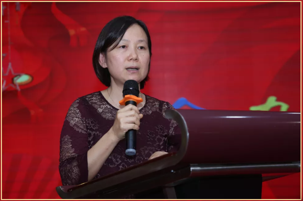 欧美黑吊大战白妞欧美大片