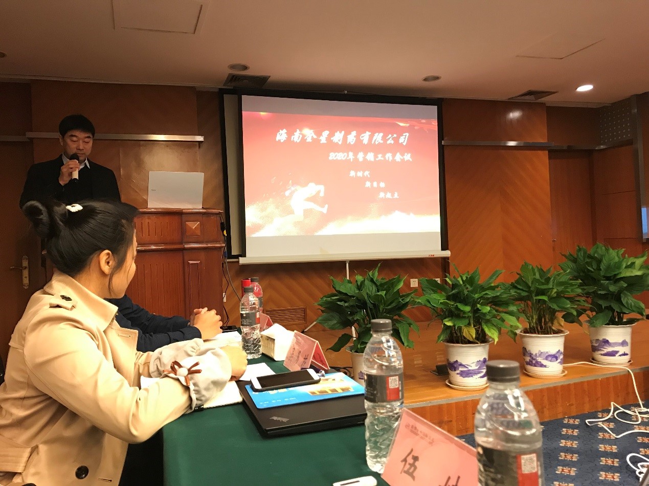 欧美黑吊大战白妞欧美大片