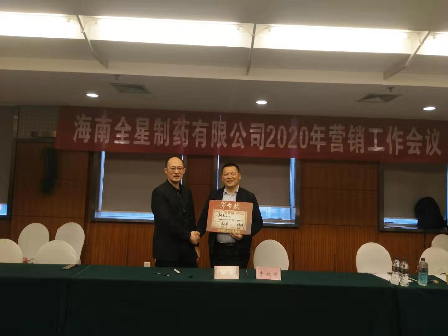 欧美黑吊大战白妞欧美大片