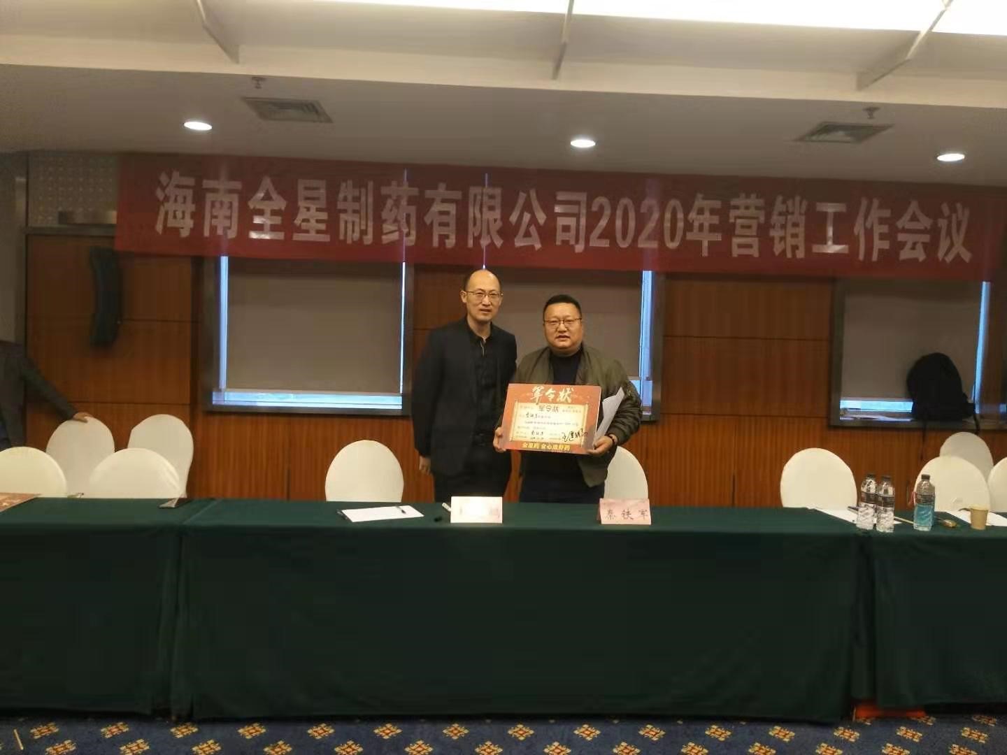 欧美黑吊大战白妞欧美大片