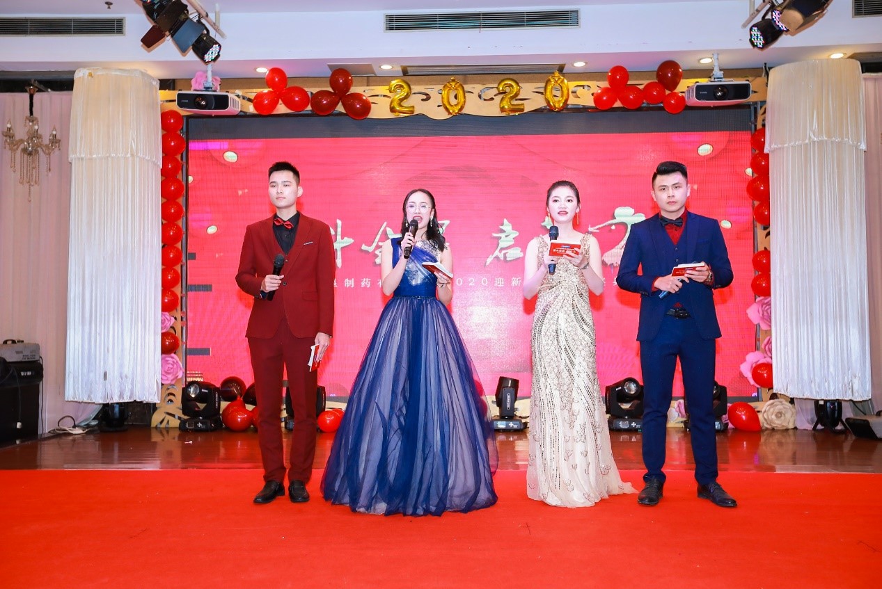 欧美黑吊大战白妞欧美大片