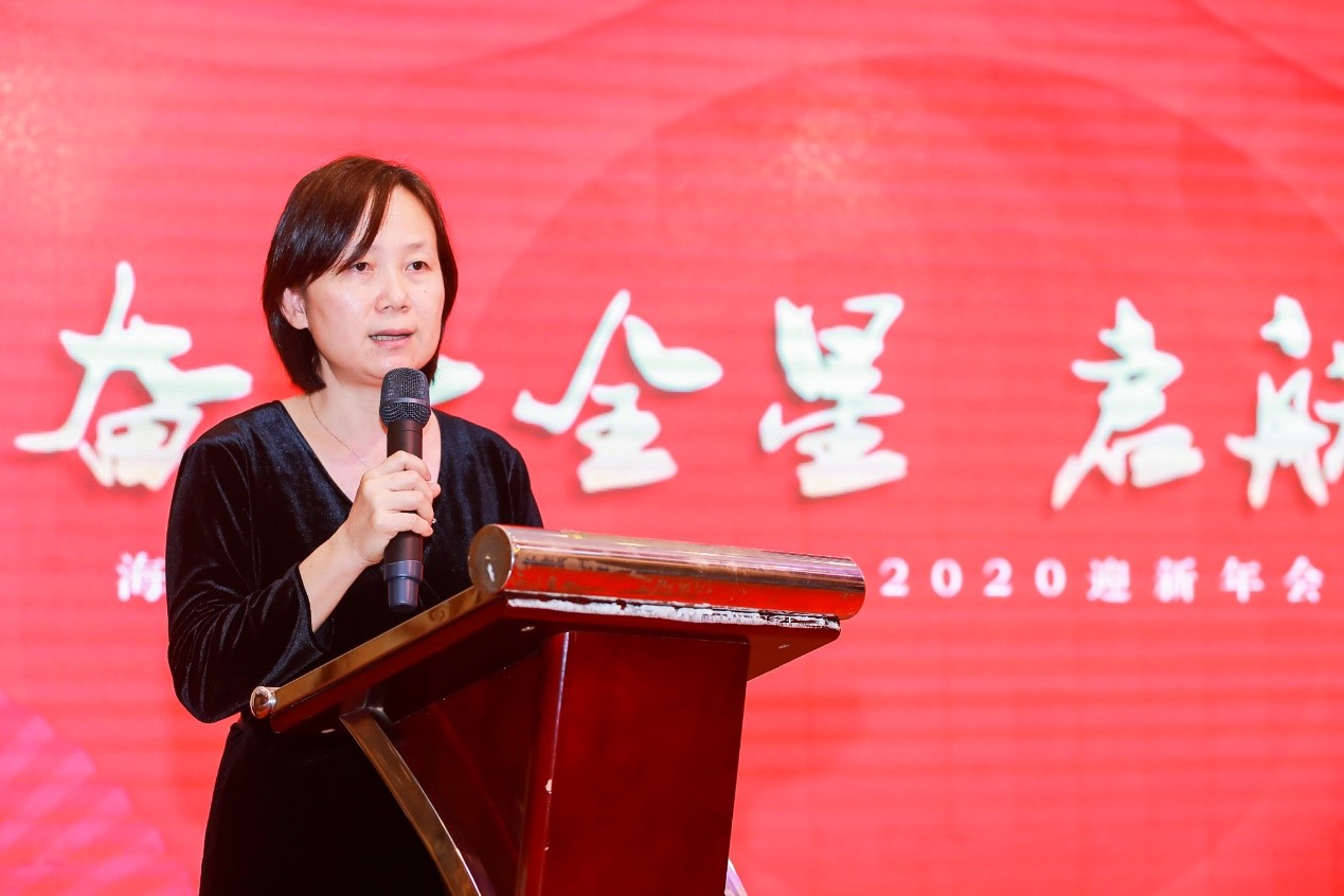 欧美黑吊大战白妞欧美大片