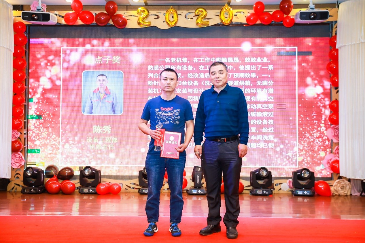 欧美黑吊大战白妞欧美大片