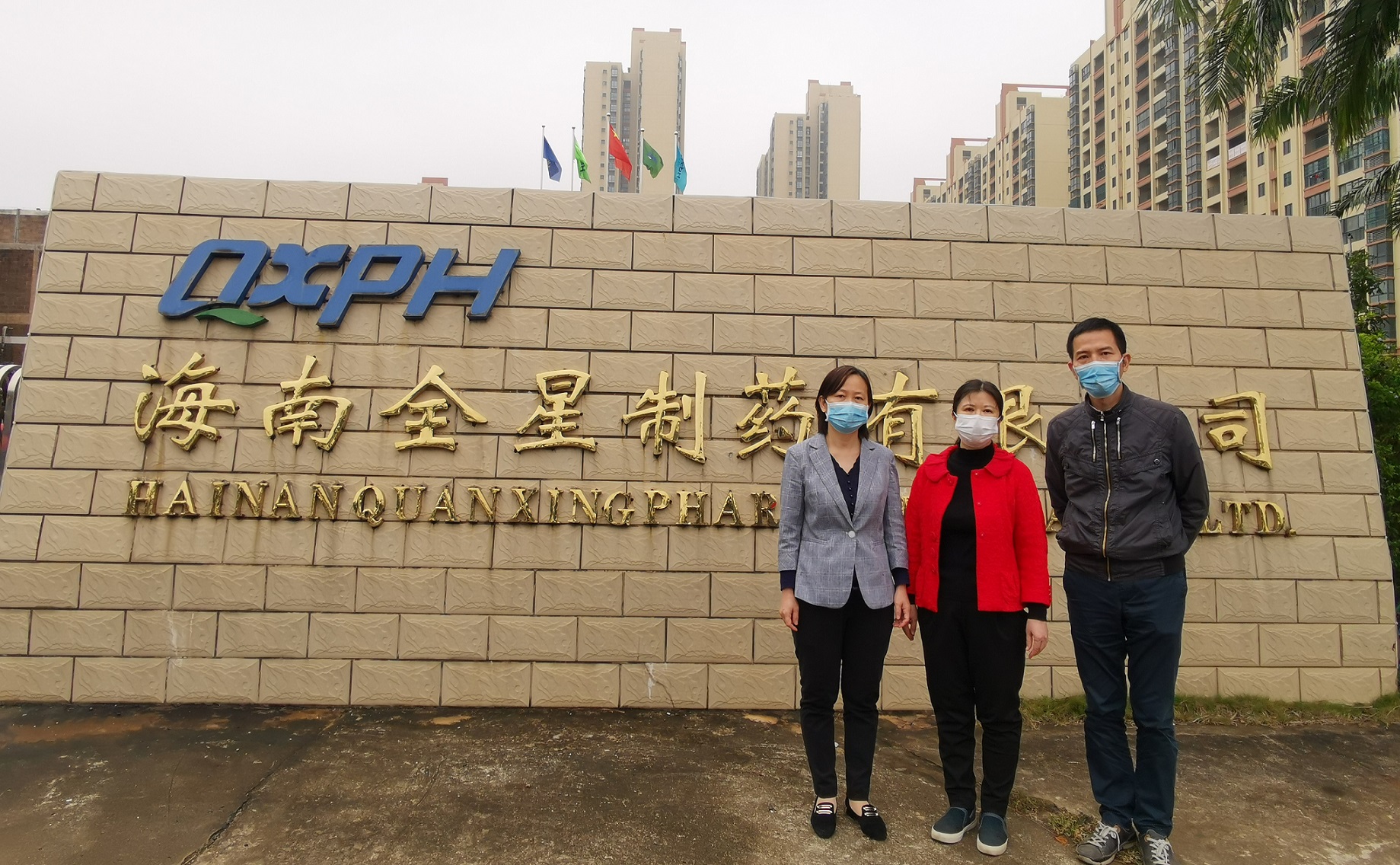 欧美黑吊大战白妞欧美大片